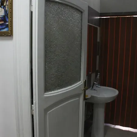 Nocleg ze śniadaniem Youthhome 3*